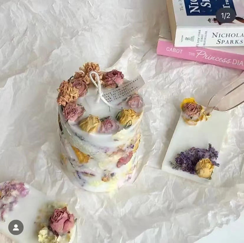 Dried Flower Rose Candle