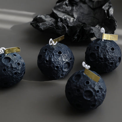 Moon Shaped Candles